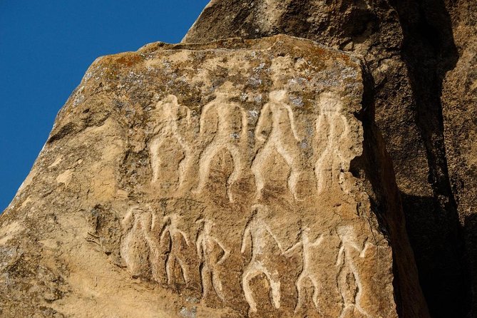 Gobustan Rock Art & Mud Volcanoes Tour - What the private format is really worth