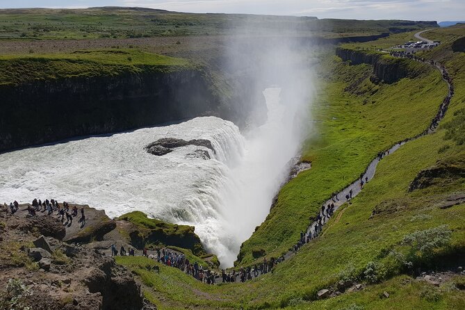 Golden Circle and Kerid Volcanic Crater Small-Group Day Tour - The small minibus experience
