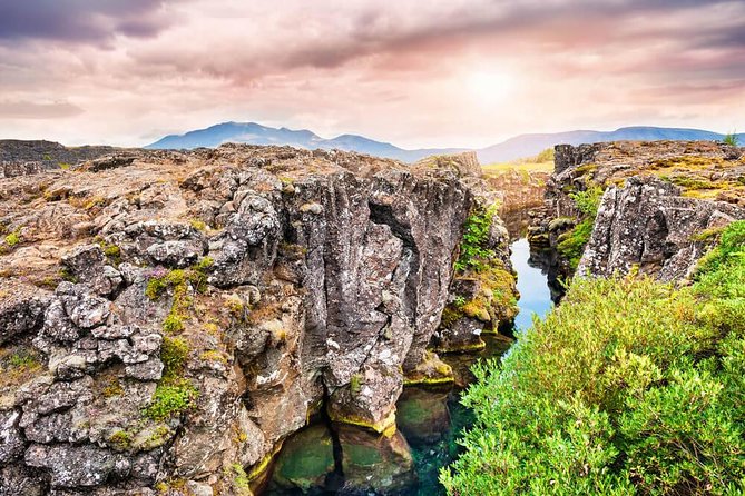 Golden Circle, Bruarfoss & Kerid Crater by Minibus from Reykjavik - What the minibus setup means for you