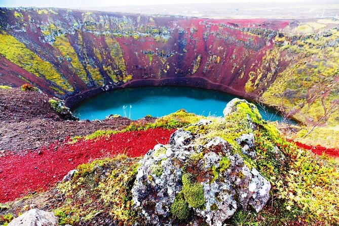 Golden Circle Tales, Tomato Farm & Kerid – Small Group from RVK - The guide can make the long drives worthwhile