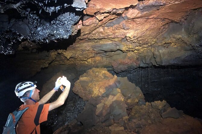 Guided tour of the 2004 lava tunnels - Lava stalactites, benches, and creatures in the rock