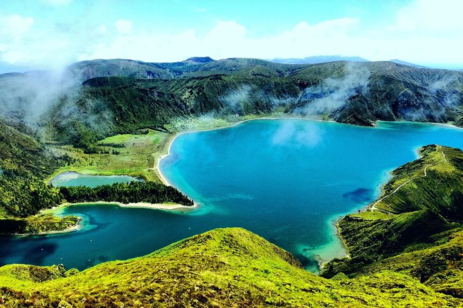 Half-Day - Lagoa do Fogo - Lagoa do Fogo from the high road
