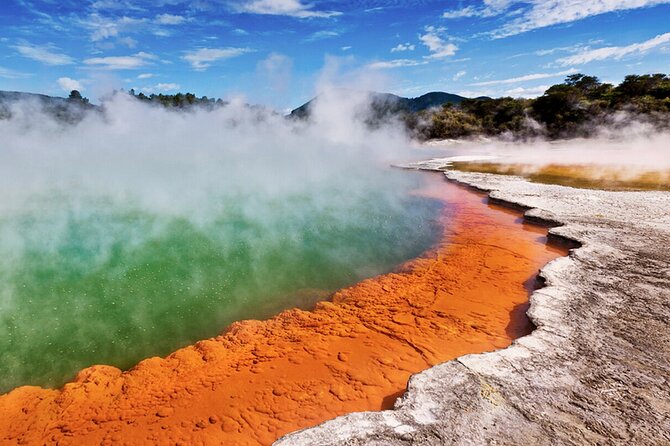Half-Day Tour - Ex Rotorua: WAI-O-TAPU Thermal Wonderland - Meeting at Rotorua iSite on Fenton Street