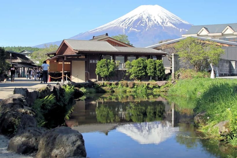 Halfway Up Mt,Fuji, Oshino Hakkai, Kawaguchiko from Tokyo - Oshino Hakkai: clear ponds, local shops, and mixed expectations