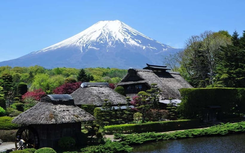 Halfway Up Mt,Fuji, Oshino Hakkai, Kawaguchiko from Tokyo - The $74 value: good coverage, limited depth