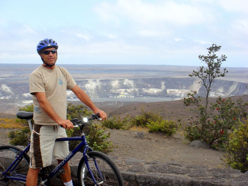 Hawaii: Volcanoes National Park E-Bike Rental and GPS Audio - Walking through a lava tube