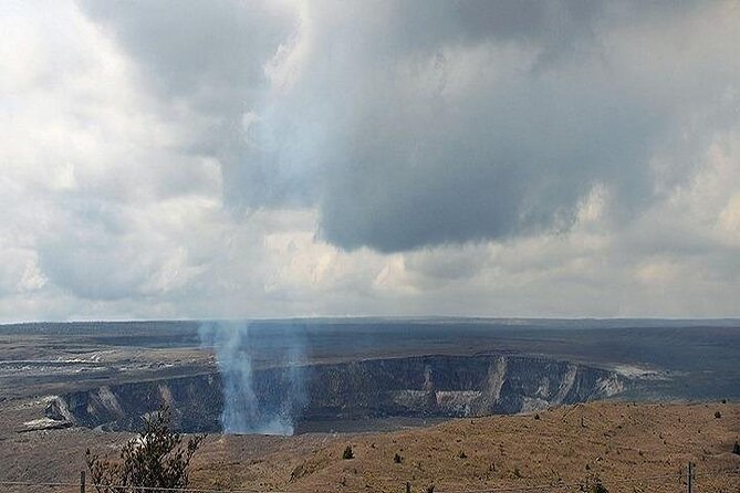 Hawaii Volcanoes National Park Experience from the Big Island - The long drive through the Big Island