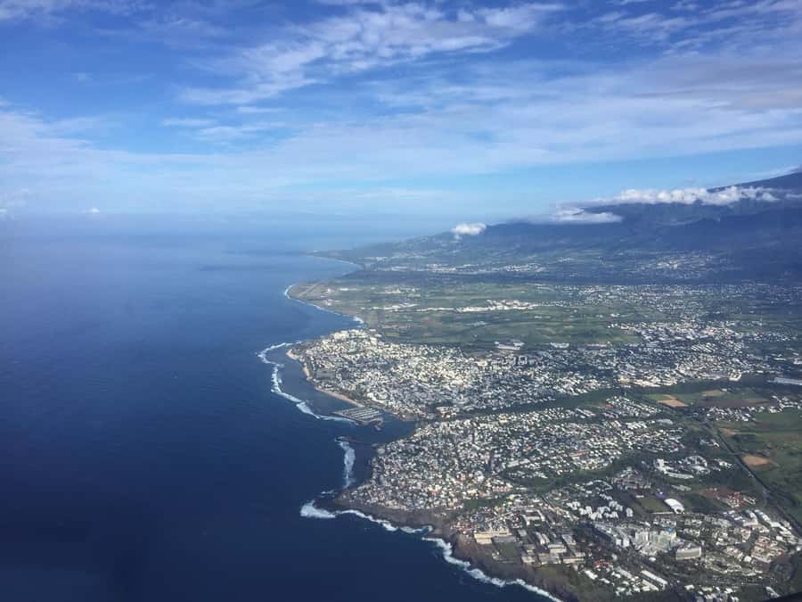 Helicopter flight over Reunion's volcanoes and cirques from St Pierre - Piton Maïdo and the remote Cirque de Mafate