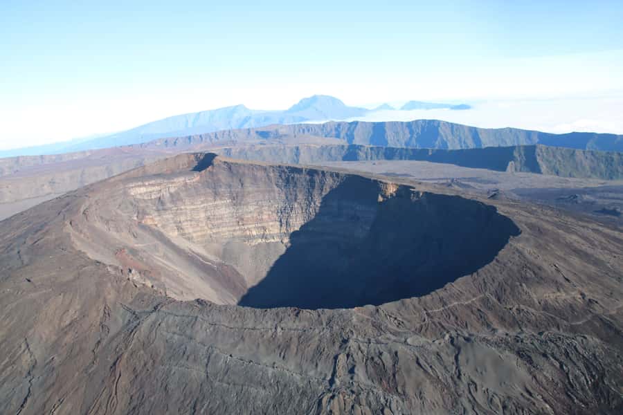 Helicopter flight over Reunion's volcanoes and cirques from St Pierre - The return over Saint-Pierre lagoon