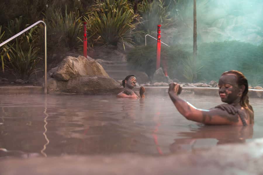 HELL'S GATE Mud Spa, Rotorua - Group Day Tour Ex Auckland - A one-hour look at Rotorua before heading back