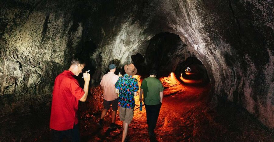Hilo: Elite Volcano Hike - Isaac Hale Beach Park and the Fissure 8 route