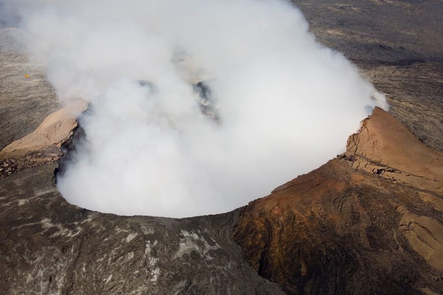 Hilo: Hawaii Volcanoes National Park Flight - Who should book this flight?