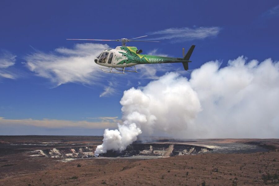 Hilo: Hawaii Volcanoes National Park Flight - Puʻu ʻŌʻō and the marks of past eruptions