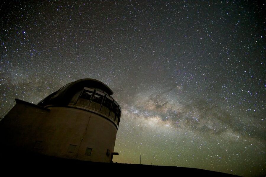 Hilo: Mauna Kea Summit, Sunset, & Stargazing Experience - Reaching the summit before sunset