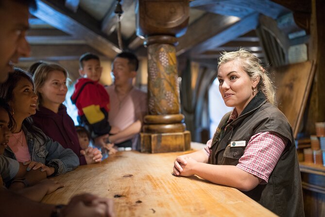 Hobbiton Day Tour from Rotorua with lunch at Hobbiton - Where the day can disappoint