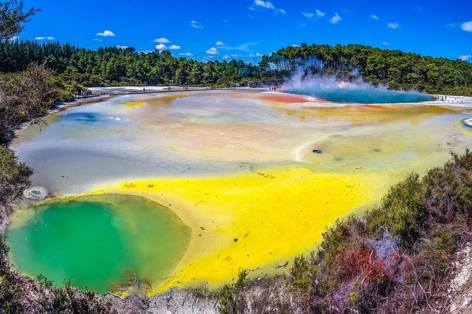 Hobbiton & Rotorua including Wai-O-Tapu - Small Group Tour from Auckland - Who should book this tour