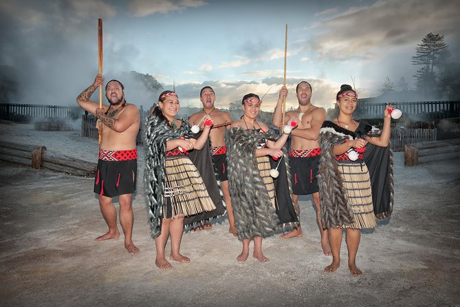 Hobbiton & Rotorua Living Māori Village Private Tour Ex-Auckland - Who should book this day trip?