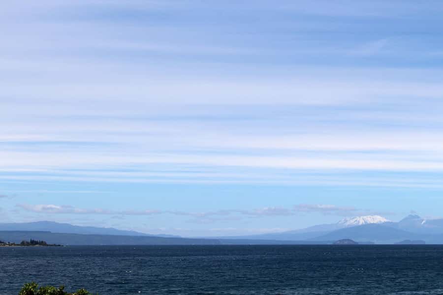 Hobbiton, Waitomo, Rotorua & Taupo 2-Day Tour from Auckland - Wai-O-Tapu and Lady Knox Geyser