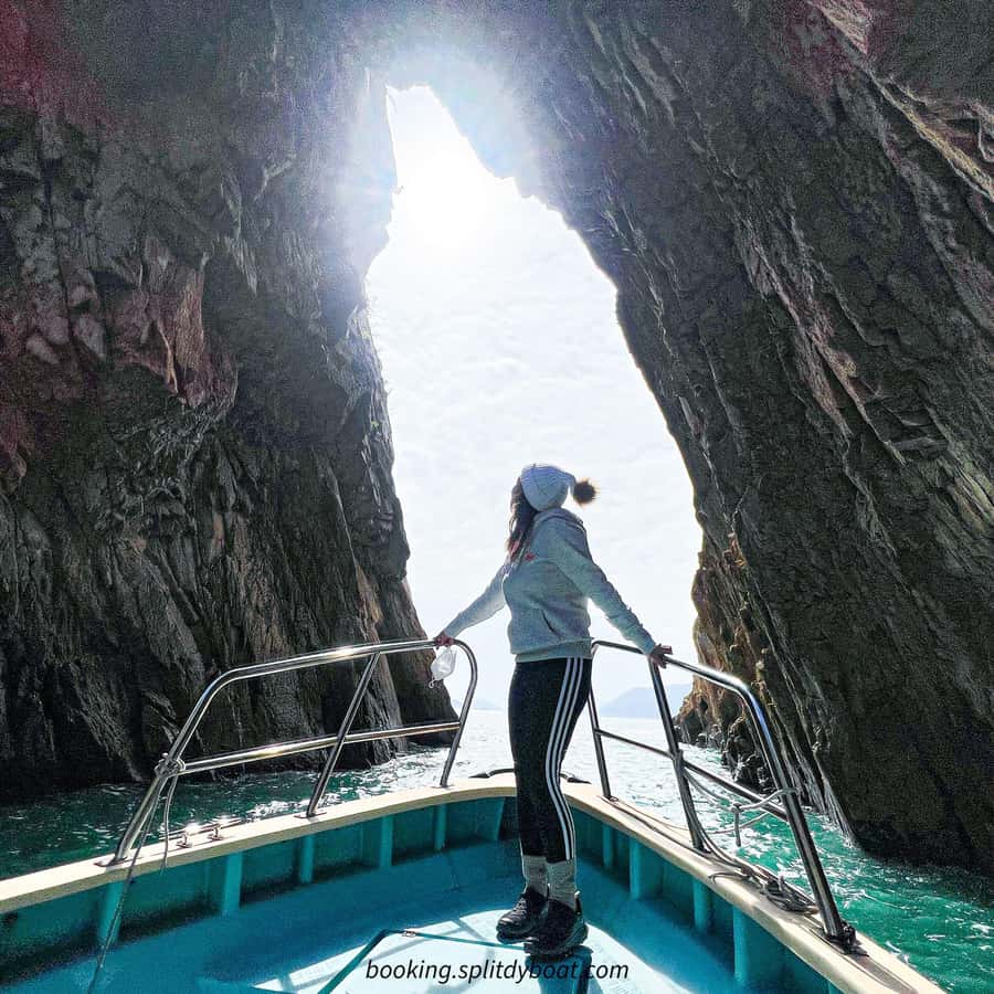 Hong Kong: Geopark Four Sea Arches Volcano Sightseeing Tour - The Shore of Thousand Columns and Jurassic volcanic rock