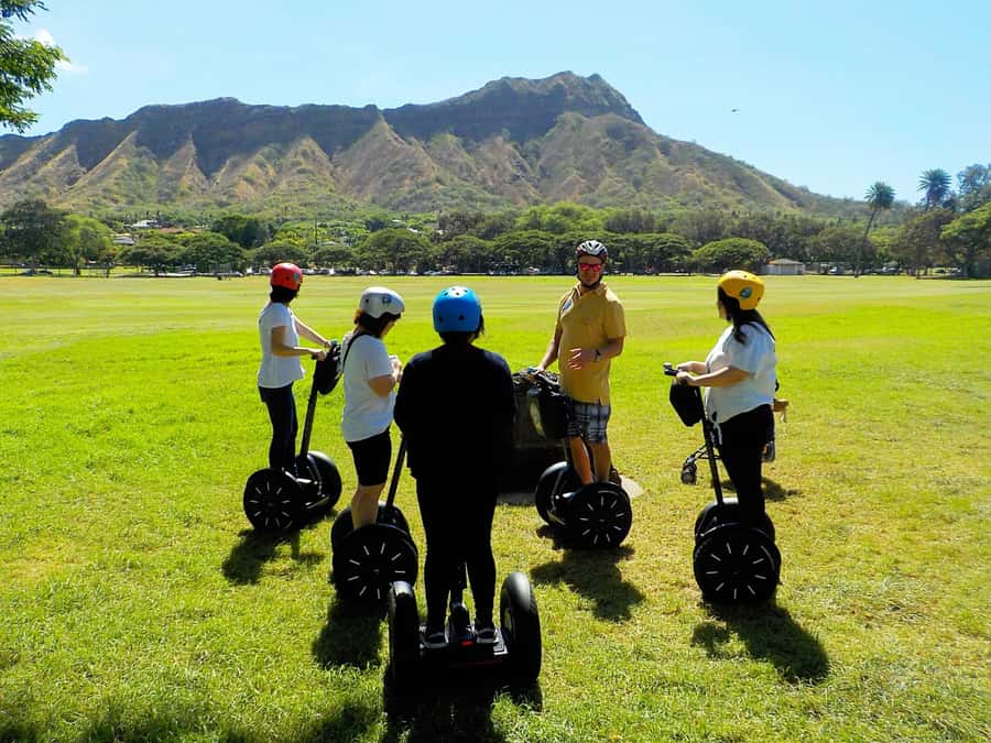 Honolulu: Diamond Head Segway Tour - The War Memorial and Coconut Avenue homes