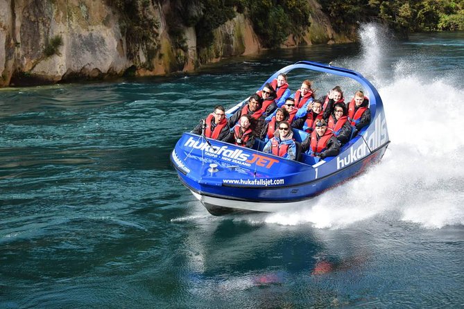 Hukafalls Jet Boat Ride in Taupo - Getting wet, staying warm, and dressing well