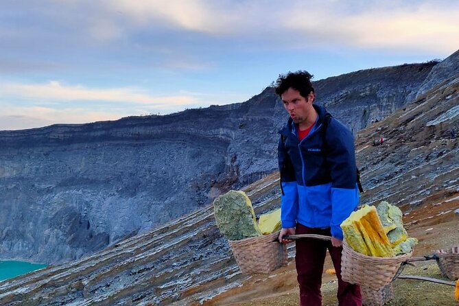 Ijen Blue Fire Trekking - Guides who add value to a demanding route