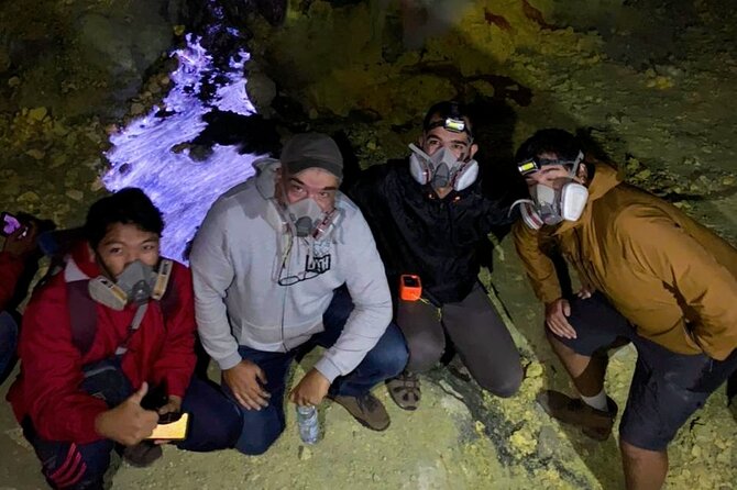 Ijen Blue Fire Trekking - A 12:30 am departure from Banyuwangi