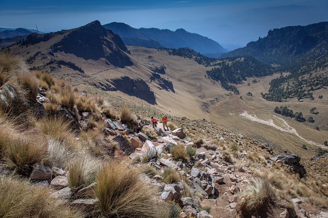Iztaccihuatl Volcano Hike with an Alpinist - What to Wear and Pack for the Mountain