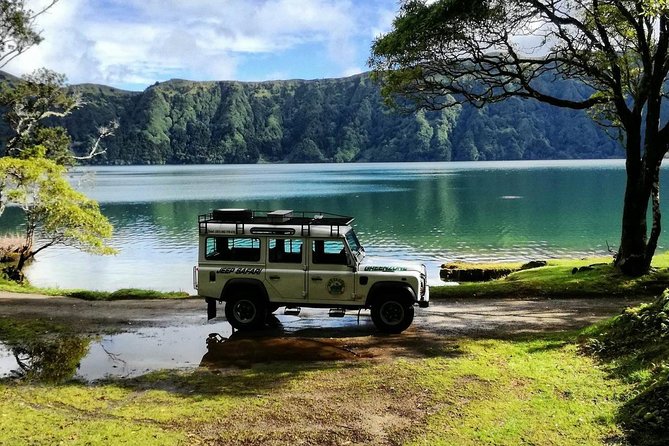 Jeep Tour Full Day Sete Cidades & Lagoa do Fogo with lunch and drinks included. - Lagoa do Fogo from above