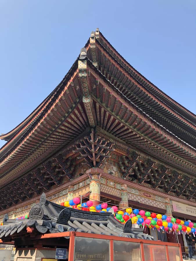 Jeju: Mt. Hallasan Hike and UNESCO Sites Day Tour - Yakcheonsa Temple and a quieter cultural pause