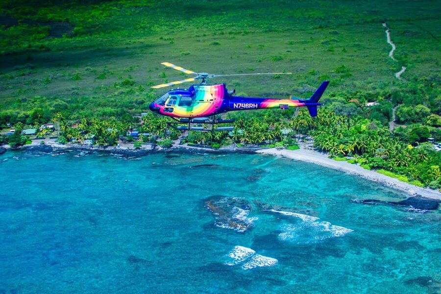 Kailua-Kona: Hualalai Volcano Doors On/Off Helicopter Tour - Doors on or doors off: choosing your seat
