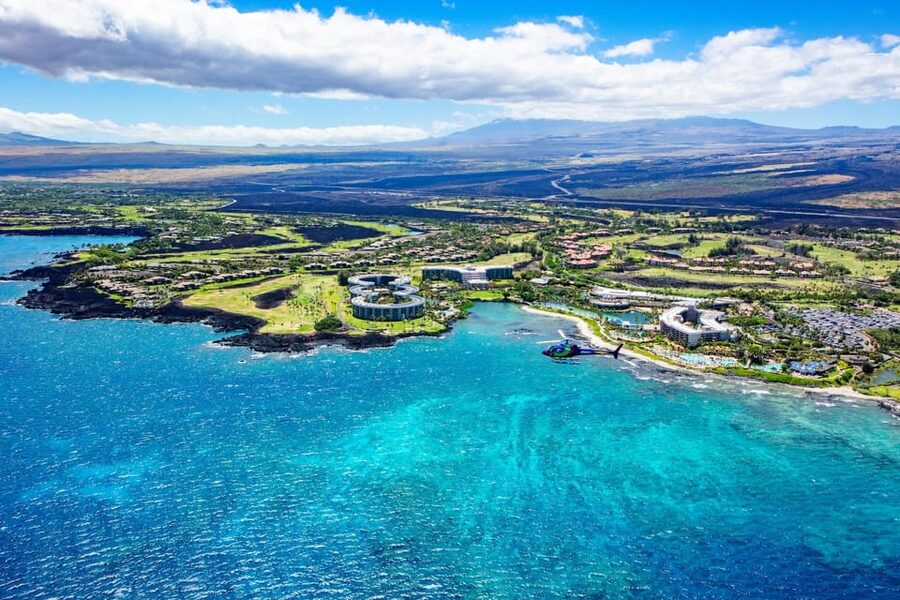 Kailua-Kona: Kohala, Volcanoes and Waterfall Helicopter Tour - Mauna Loa and Hualālai show the island’s volcanic scale
