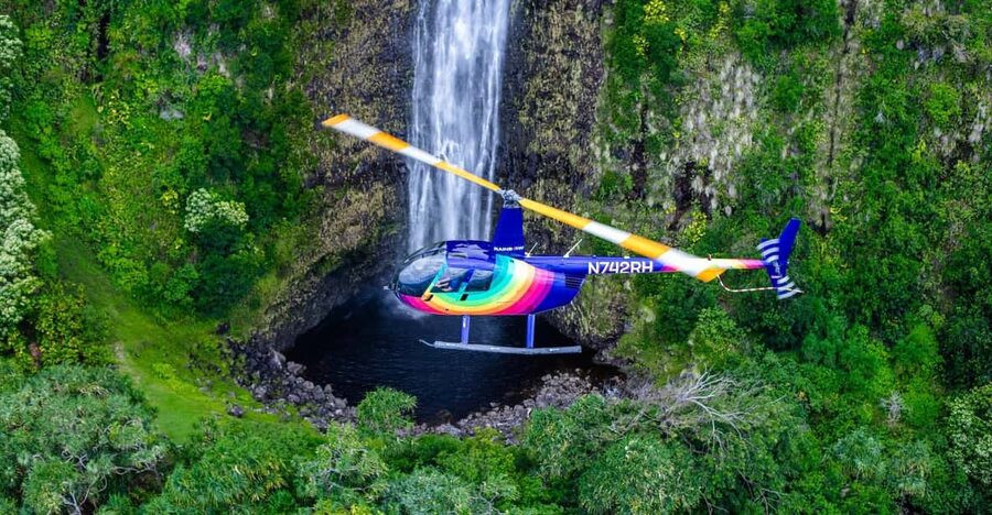 Kailua-Kona: Kohala, Volcanoes and Waterfall Helicopter Tour - Kohala and Kawaihae reveal an older Hawaiʻi