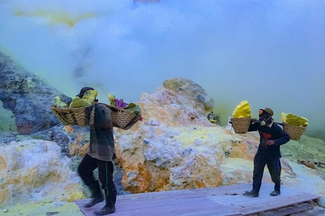 Kawah Ijen Blue Fire Tour - Share Package - The walk from Paltuding to Ijen Crater