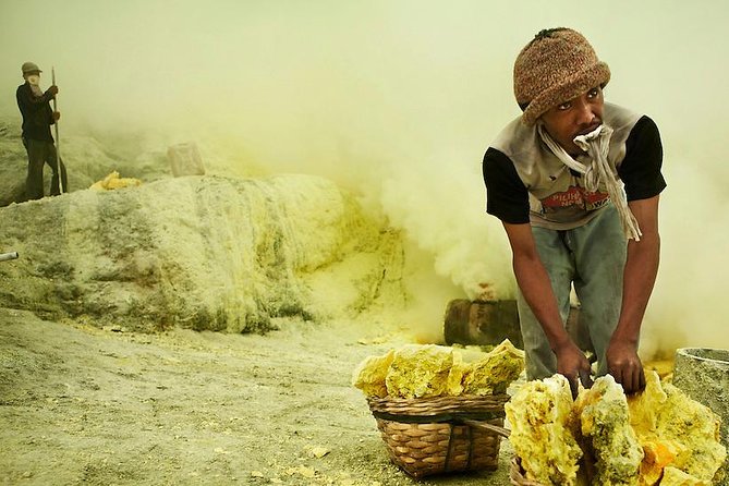 Kawah Ijen Midnight Blue Flame Tour Package - Why Ijen’s blue flame requires a midnight start
