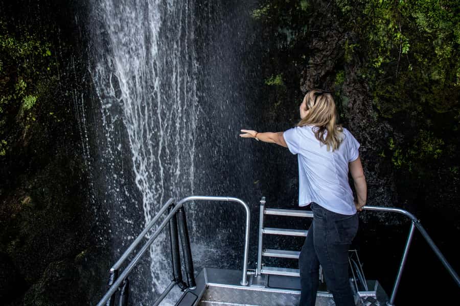 Kinloch: Lake Taupo Catamaran Cruise with Paddleboarding - Waterfalls at Waihāhā and time for a swim
