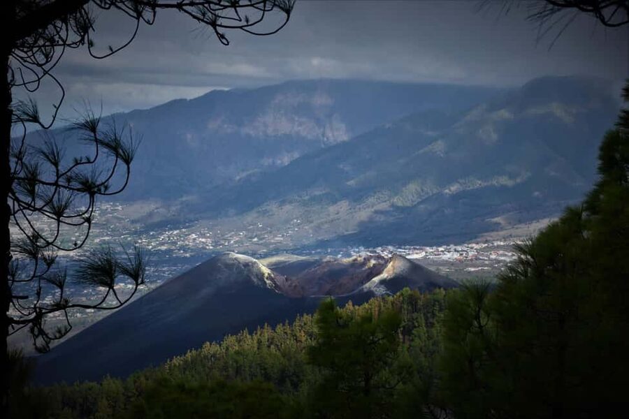 La Palma: Tajogaite Volcano Guided Hike - How hard is the 6.5-kilometer route?