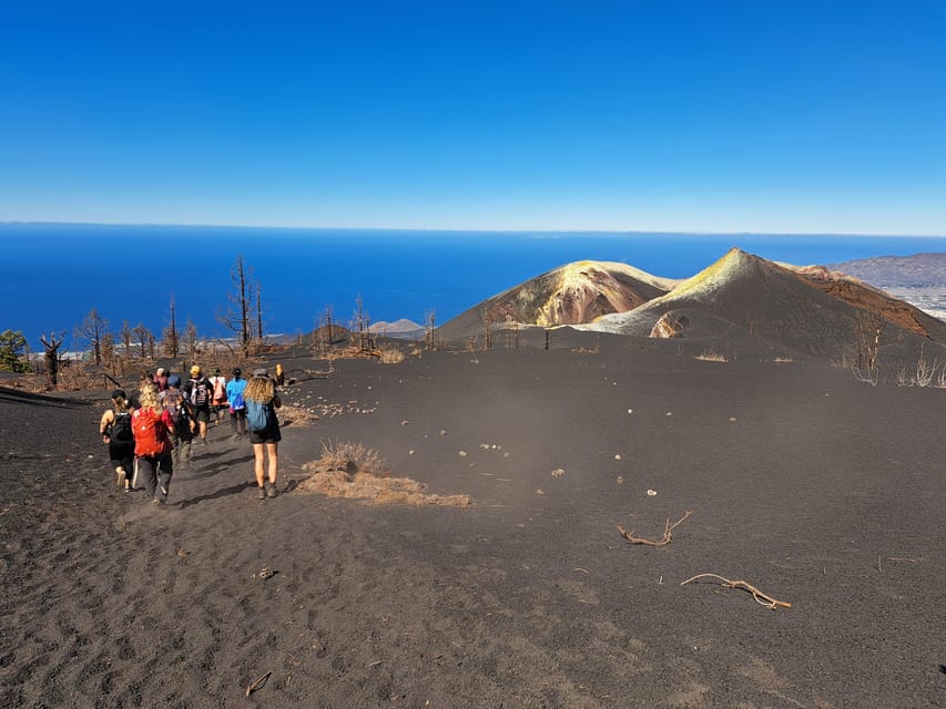 La Palma: Tajogaite Volcano Guided Trek - From El Paso to the trailhead