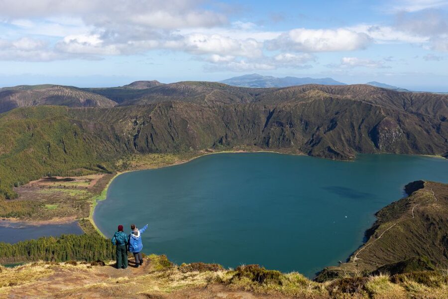 Lagoa do Fogo: Biologist-guided Volcano e-Tour +Hot Springs - The waterfall alternative at Salto do Cabrito