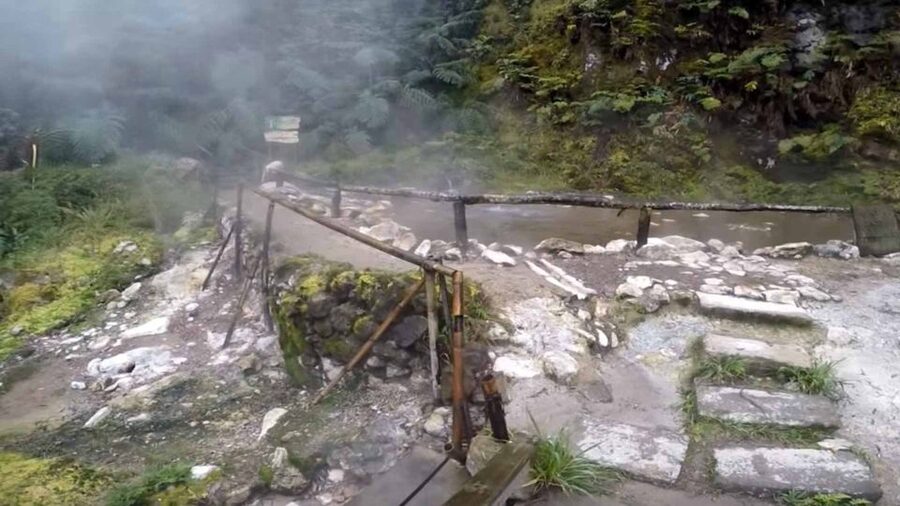 Lagoa do Fogo: Biologist-guided Volcano e-Tour +Hot Springs - Guides who make the difference