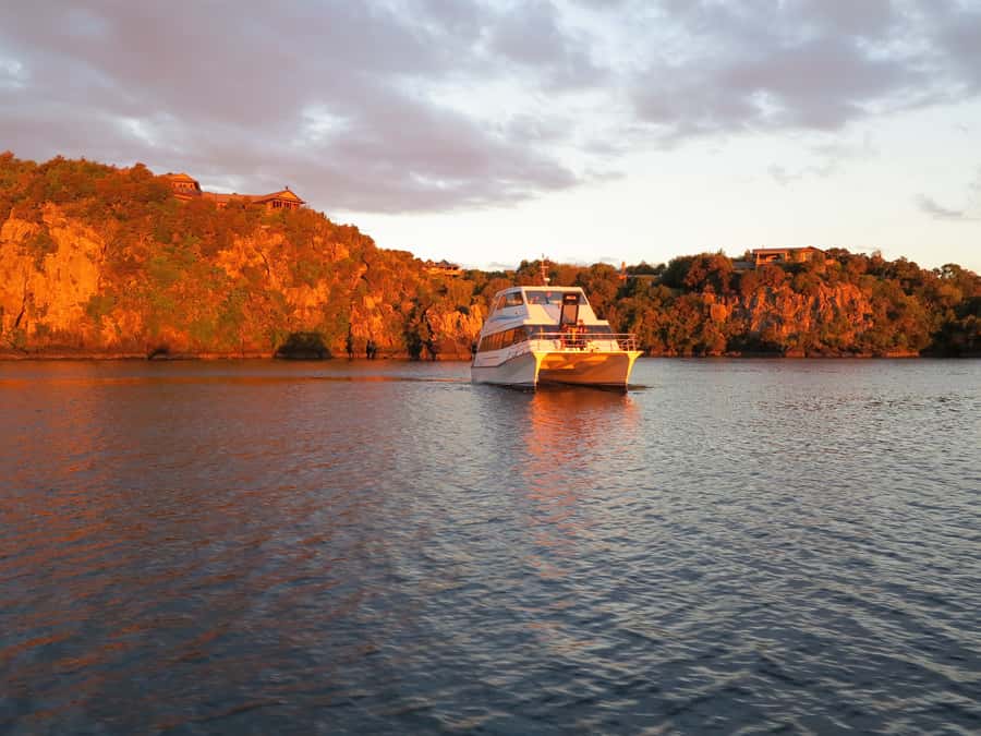 Lake Taupo: 1.5-Hour Maori Rock Carvings 5:00 PM Cruise - How Much Value You Get for $35