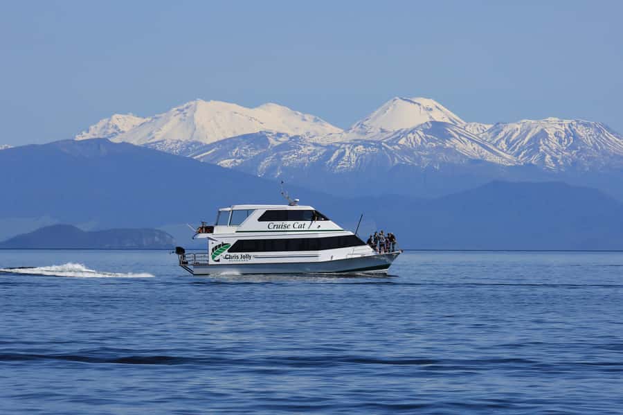 Lake Taupo: 1.5-Hour Maori Rock Carvings 5:00 PM Cruise - A Cruise Through Taupo’s Bays