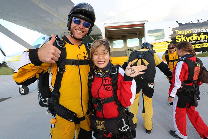 Lake Taupo 12,000-Foot Tandem Skydiving - What the 12,000-foot Taupo jump is really like