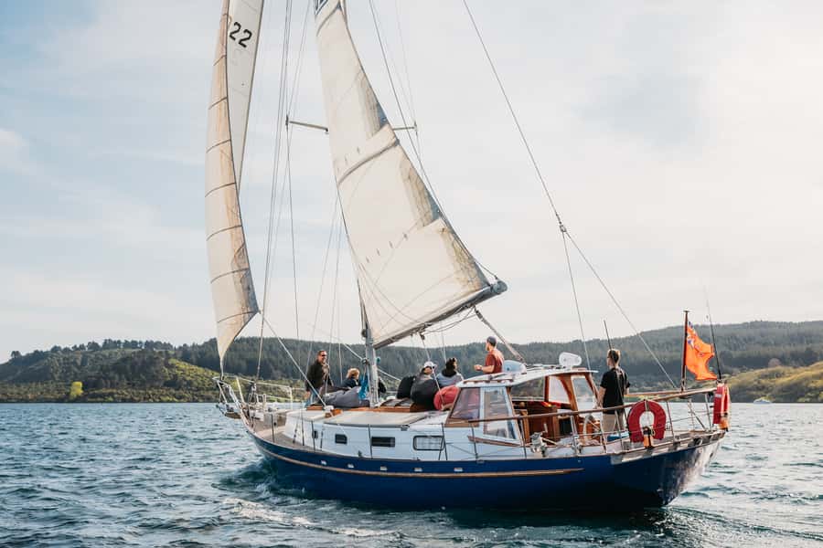 Lake Taupo: Classical Sailing to the Māori Rock Carvings - What $35 gets you