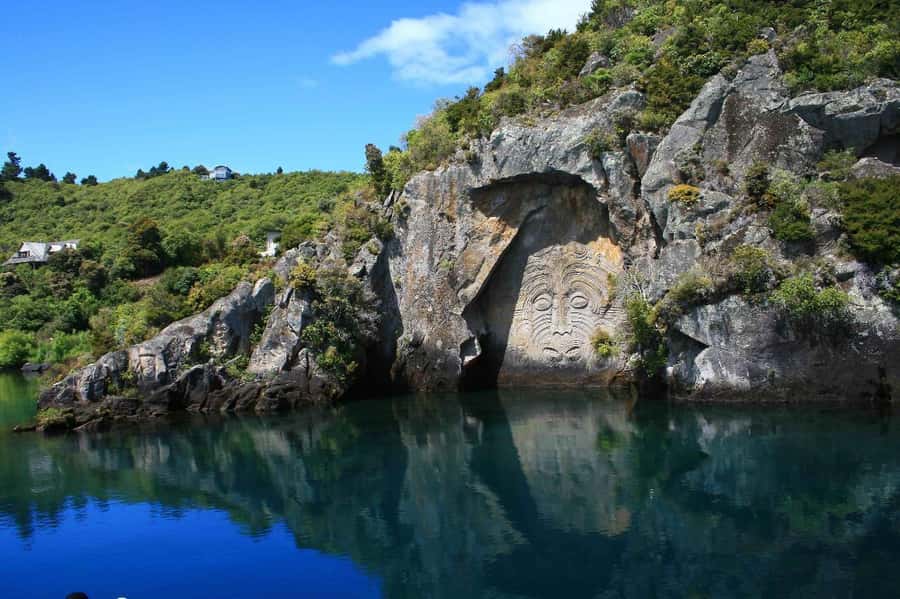 Lake Taupo: Maori Rock Carvings 10.30 AM 1.5-Hour Cruise - Setting off from Taupō Boat Harbour at 10:30 AM