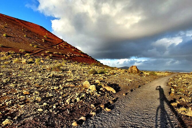 Lanzarote E-Bike Tour: Volcano Craters & Scenic Vineyards - What is included, and what should you bring?