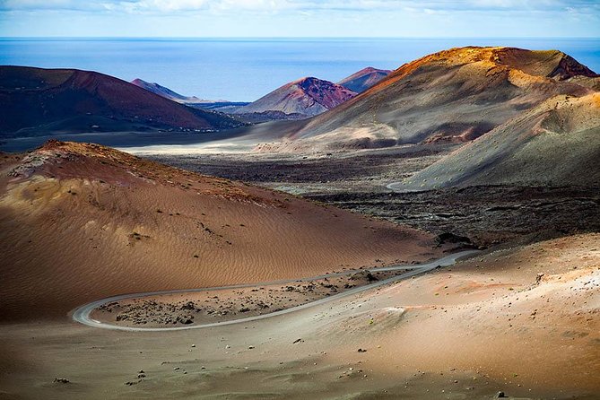 Lanzarote Short South Tour with Timanfaya Volcano Entrance - Why Timanfaya works so well as a half-day trip