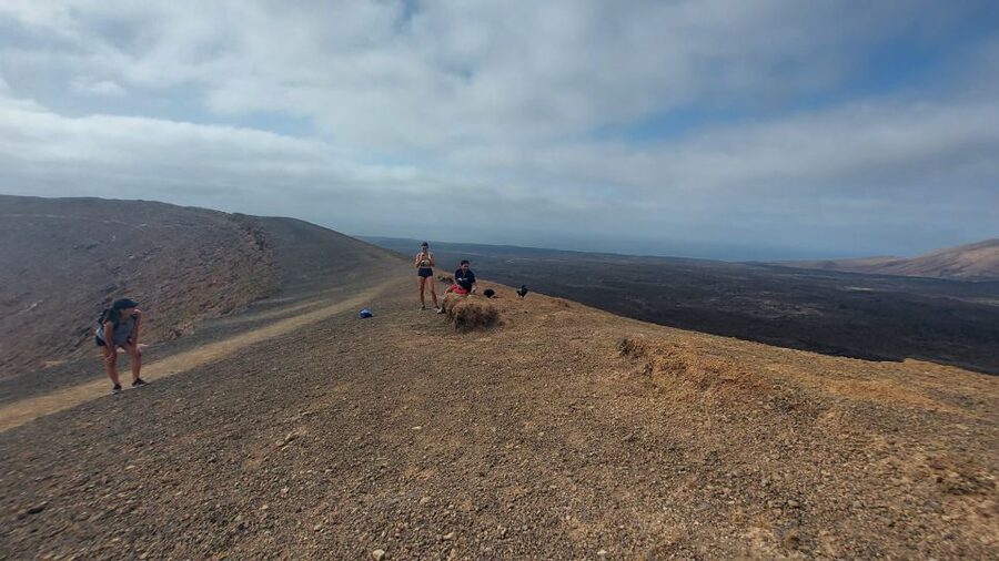 Lanzarote: Timanfaya Natural Park Trekking Tour - Guides who make the geology readable