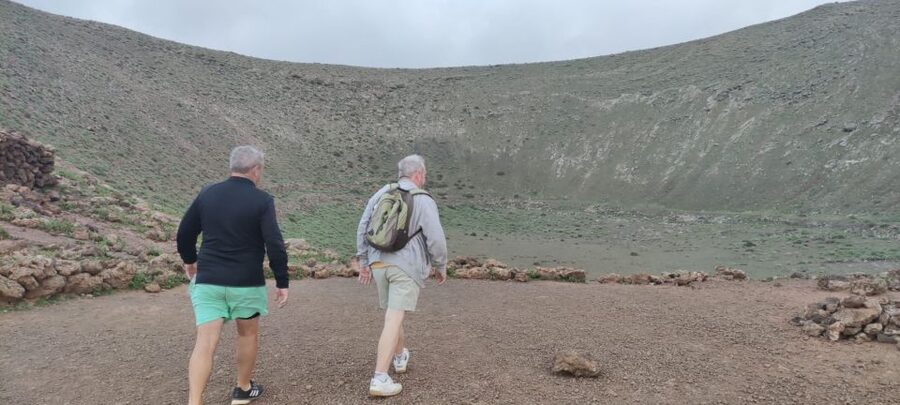 Lanzarote: Timanfaya Natural Park Trekking Tour - How difficult is the 8-kilometer walk?