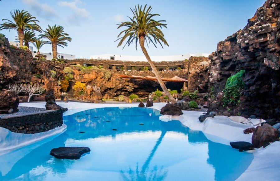 Lanzarote: Volcanic Landscapes Tour with Panoramic Views - Jameos del Agua, Lanzarote’s most unusual cave visit